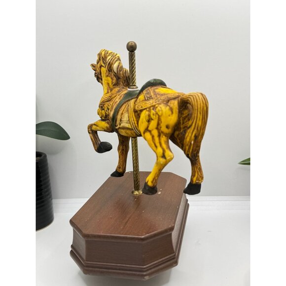 Vintage Musical Carousel Horse Figurine On Wooden Base - Picture 5 of 7